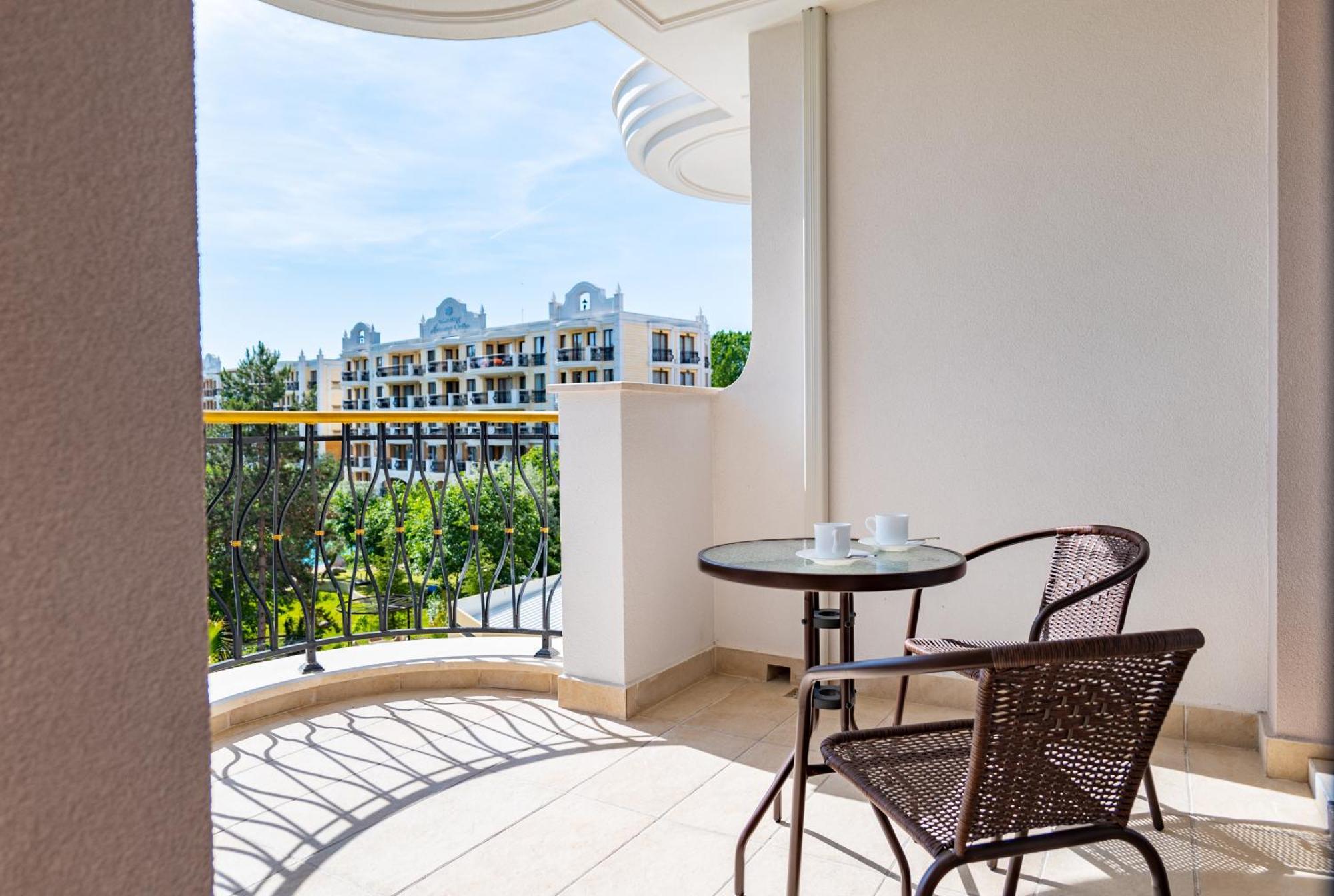 Harmony Suites Grand Resort Солнечный берег Экстерьер фото