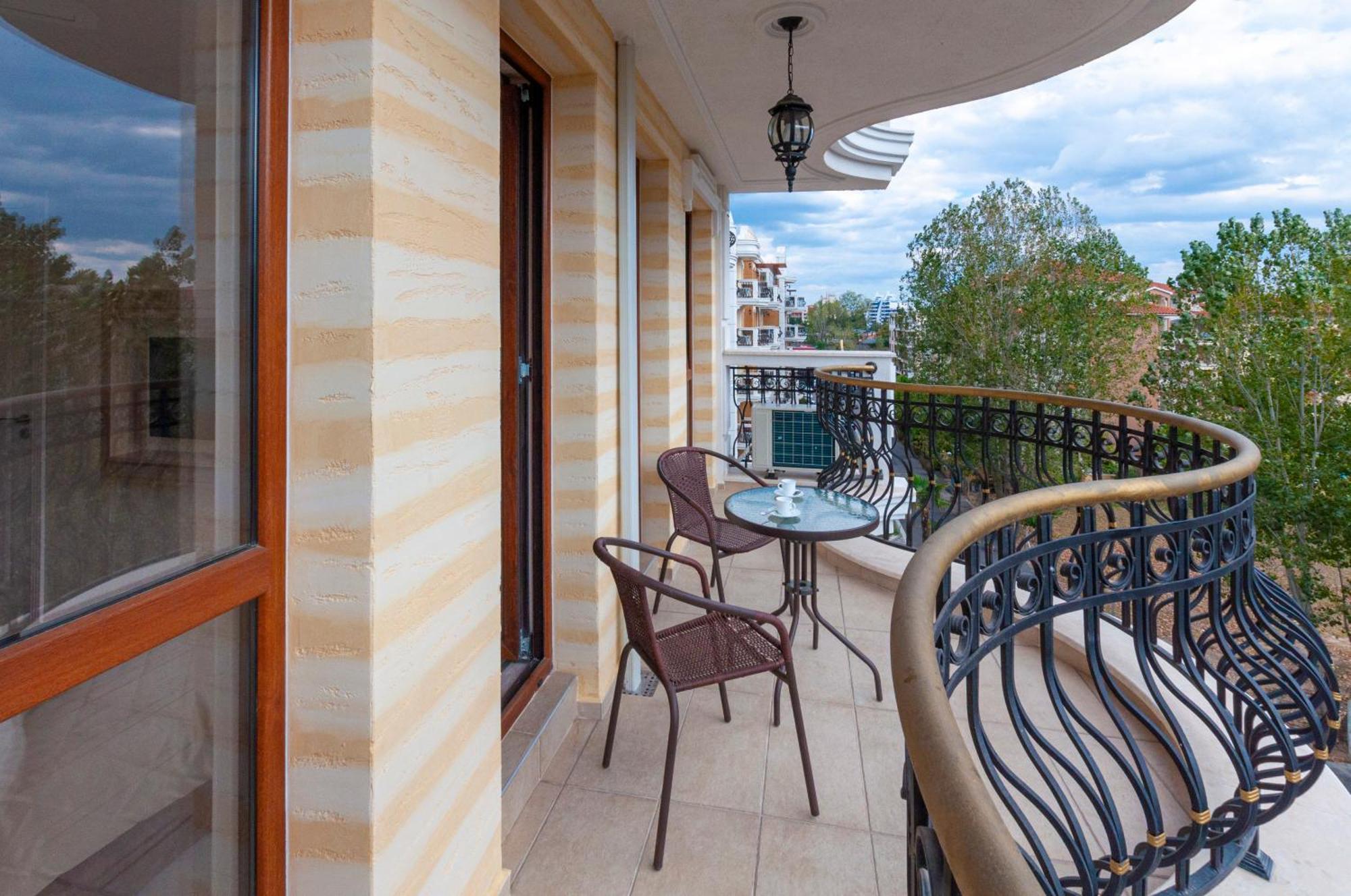 Harmony Suites Grand Resort Солнечный берег Экстерьер фото