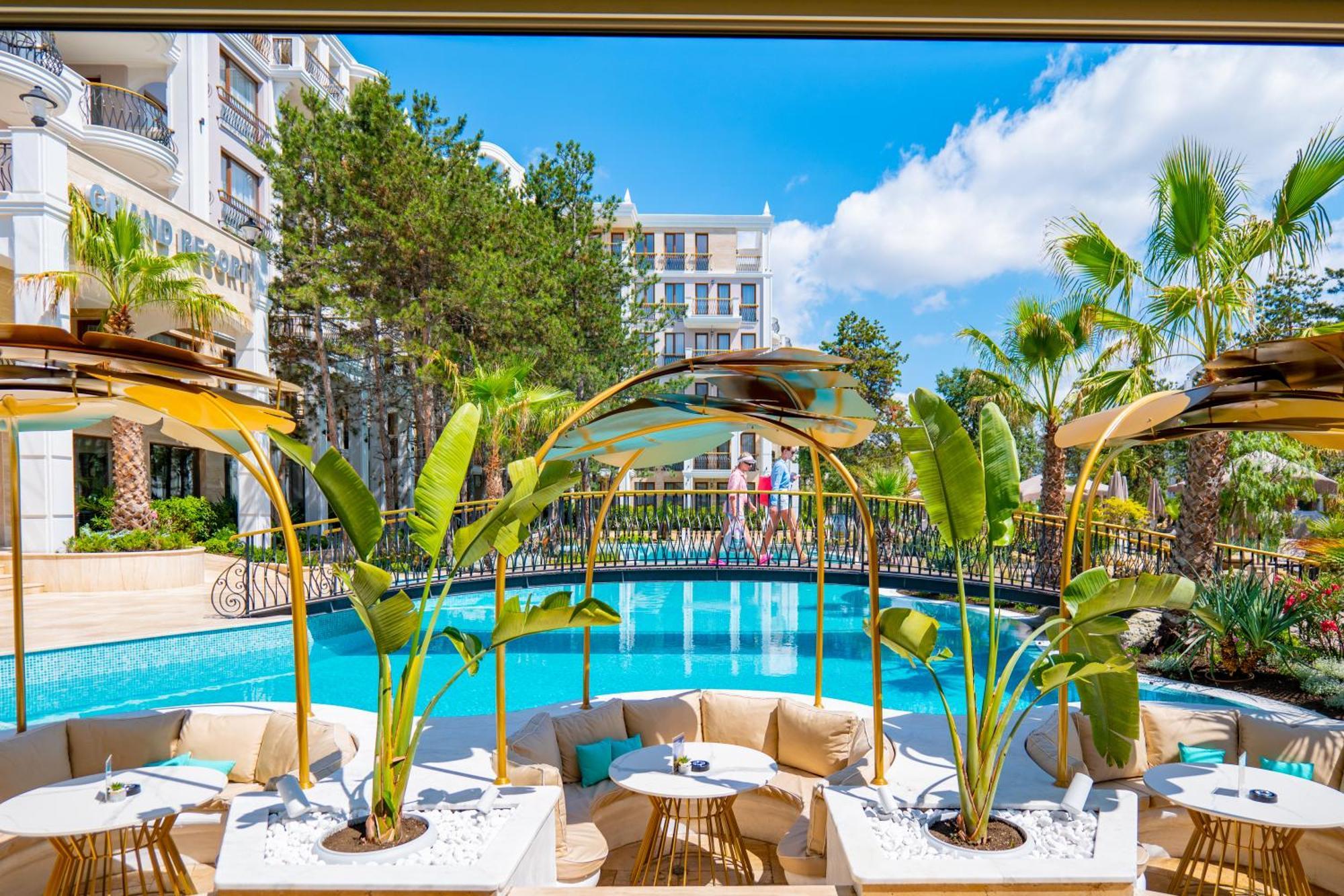 Harmony Suites Grand Resort Солнечный берег Экстерьер фото